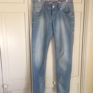 Seven7 Light Wash Skinny Jeans Size 4